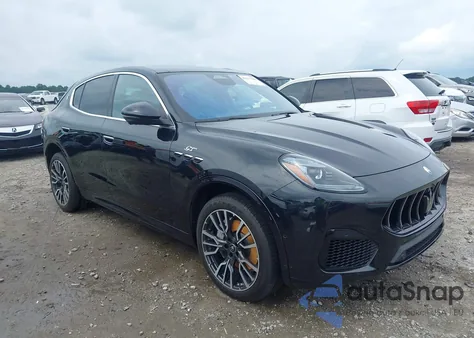 2023 Maserati Grecale Gt z USA, uszkodzony, nr VIN ZN682AVA8P7432369